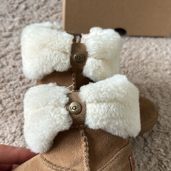 Baby girl UGG - Picture 6 of 7